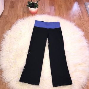 EUC Lululemon size 4 yoga pants